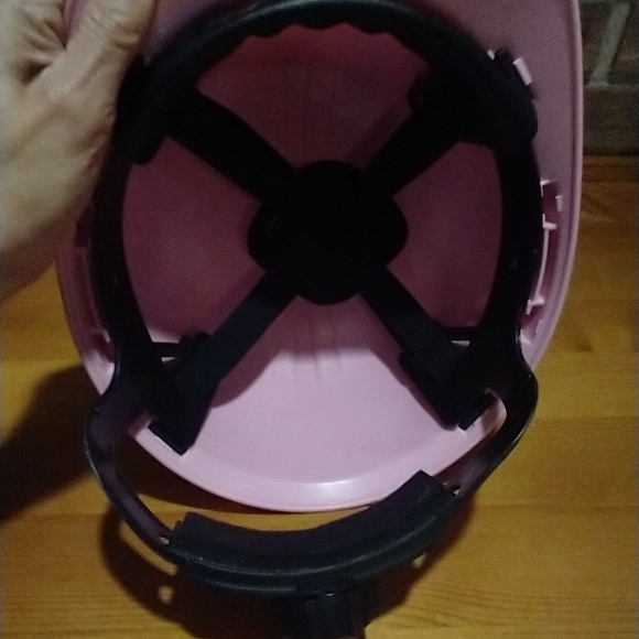 DEGIL pink hard hat - Picture 3 of 12